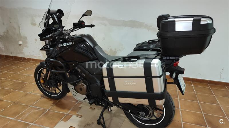 Suzuki V-Strom 1050 – Vista 7