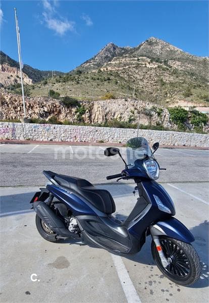 Piaggio Beverly 300 – Vista 13