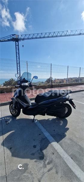 Piaggio Beverly 300 – Vista 16