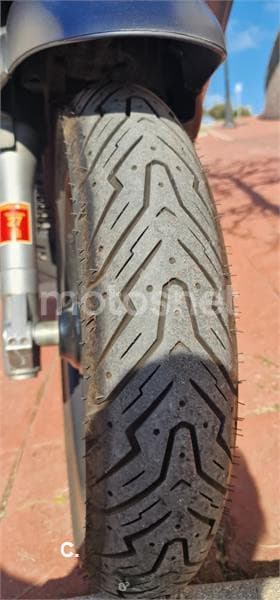 Piaggio Beverly 300 – Vista 3