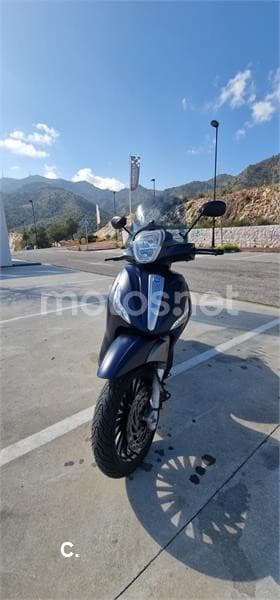 Piaggio Beverly 300 – Vista 7