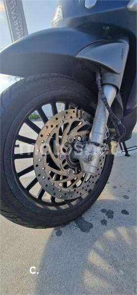 Piaggio Beverly 300 – Vista 8