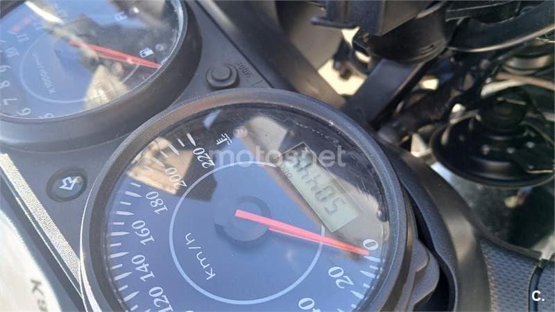 Kawasaki ER 6F – Vista 8