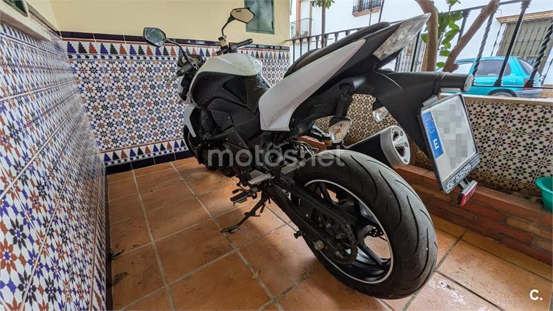 Kawasaki Z 750 – Vista 3