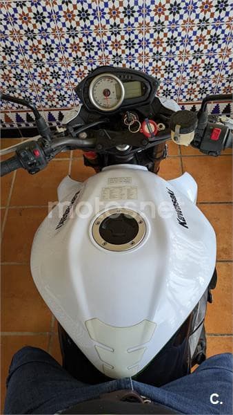 Kawasaki Z 750 – Vista 4