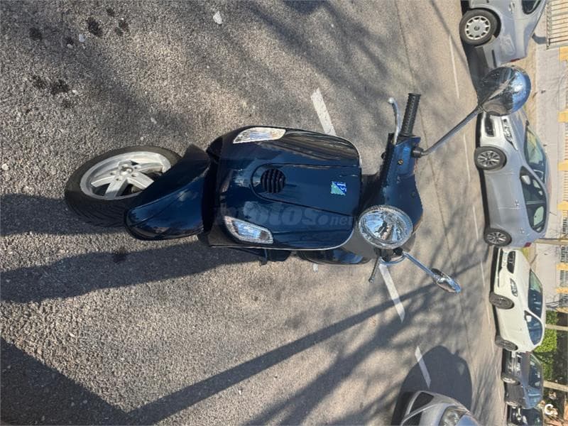 Vespa LX 125 – Vista 2