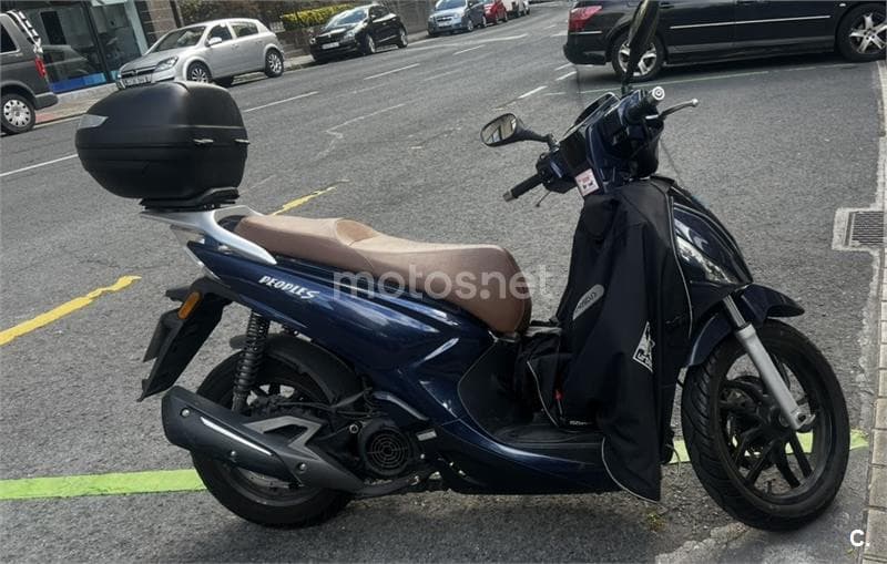 Kymco People S 125 – Vista 1