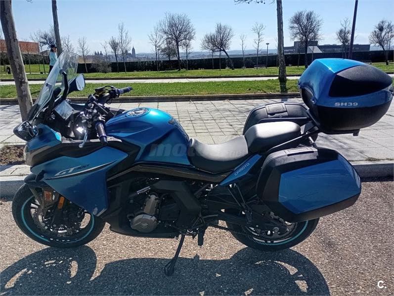 CFMOTO 400 NK – Vista 2