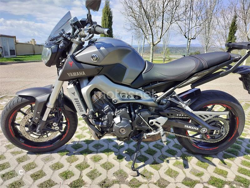 Yamaha MT 09 – Vista 1