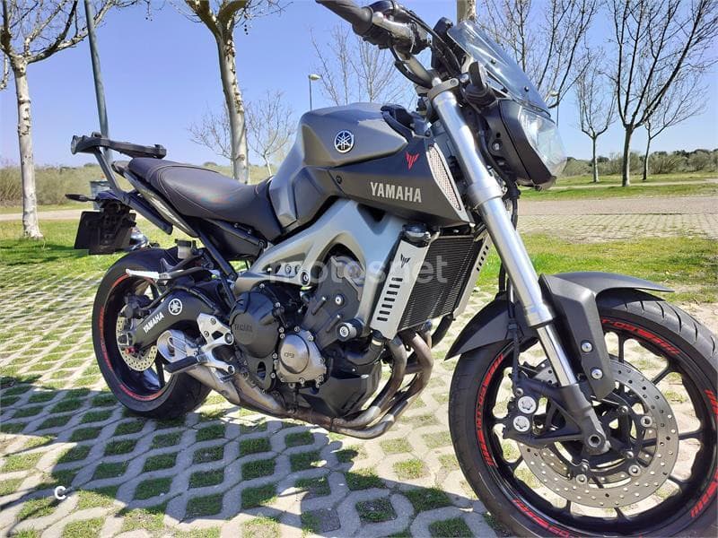 Yamaha MT 09 – Vista 3