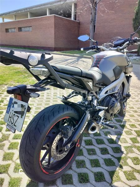 Yamaha MT 09 – Vista 7