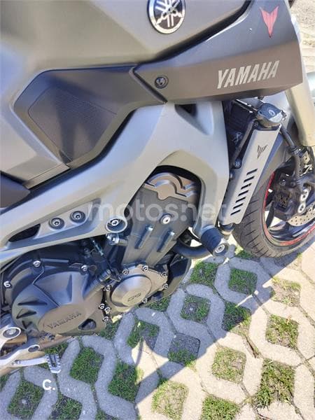 Yamaha MT 09 – Vista 9