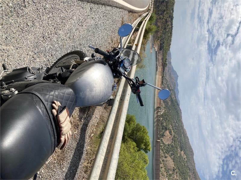 Triumph SCRAMBLER EFI – Vista 5