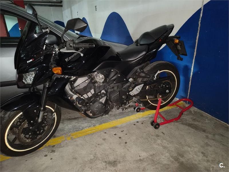 Kawasaki Z 750 – Vista 2