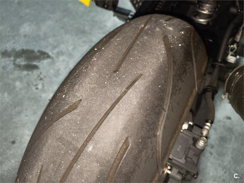 Kawasaki Z 750 – Vista 5