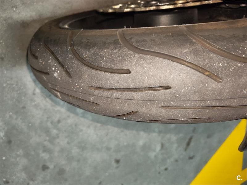 Kawasaki Z 750 – Vista 6