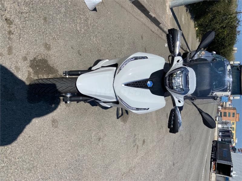 Piaggio Beverly 400 – Vista 1