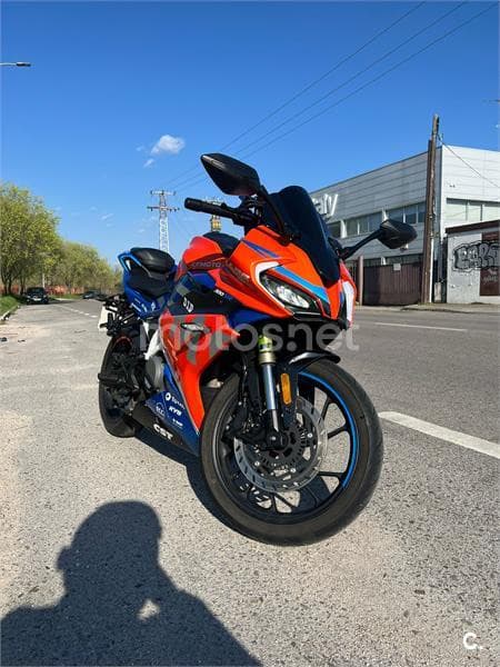 CFMOTO 300 SR – Vista 3