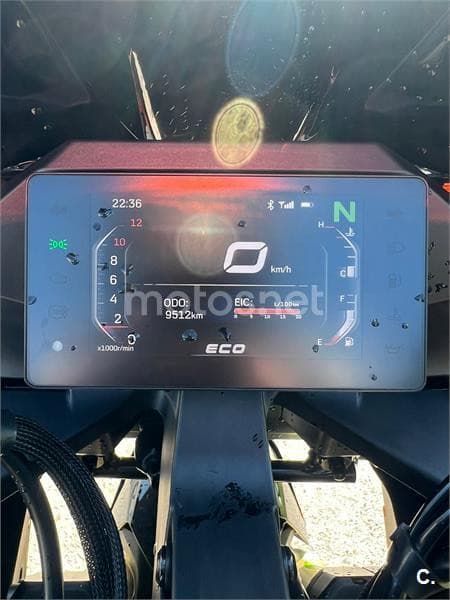 CFMOTO 300 SR – Vista 9