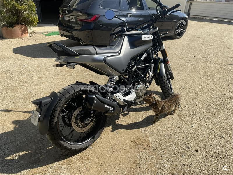 Husqvarna Svartpilen 125 – Vista 3