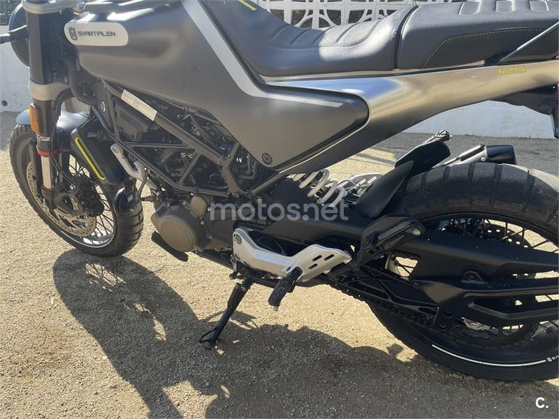 Husqvarna Svartpilen 125 – Vista 7