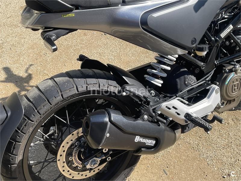 Husqvarna Svartpilen 125 – Vista 9