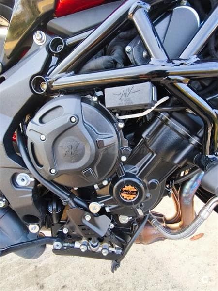 MV Agusta DRAGSTER  800 – Vista 5