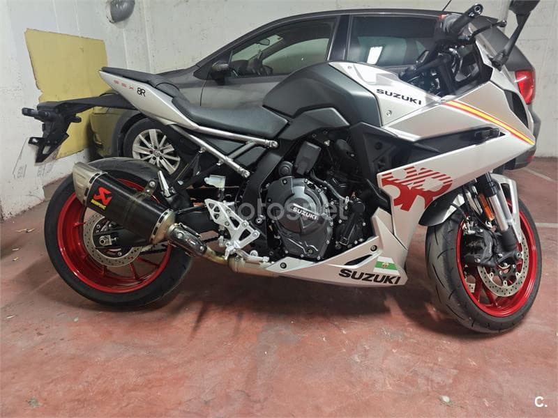 Suzuki GSX-8R – Vista 1
