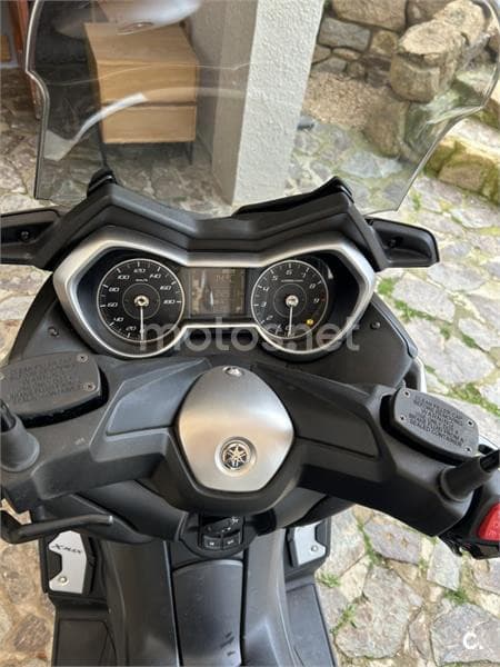 Yamaha XMAX 400 – Vista 1