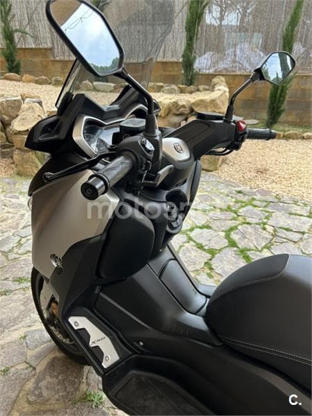 Yamaha XMAX 400 – Vista 2