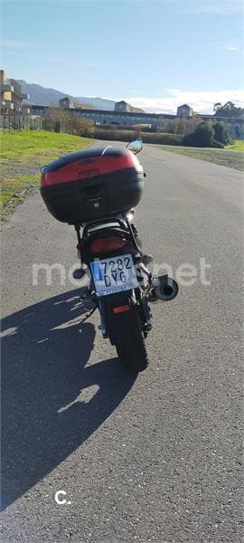 Suzuki GSF Bandit 650 – Vista 2