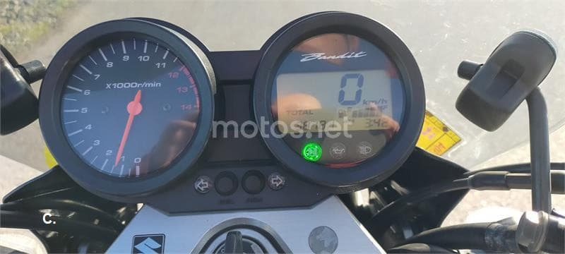 Suzuki GSF Bandit 650 – Vista 4