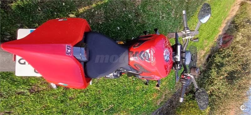 Ducati Streetfighter V2 – Vista 3