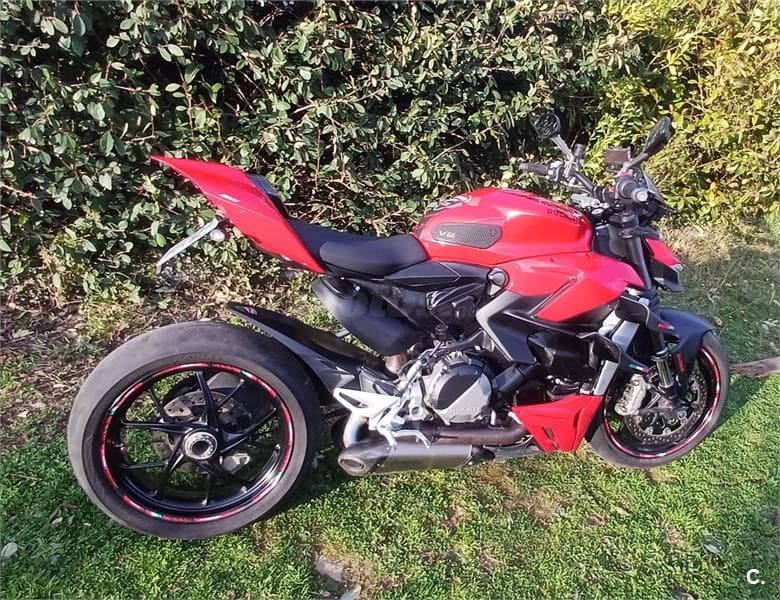 Ducati Streetfighter V2 – Vista 4
