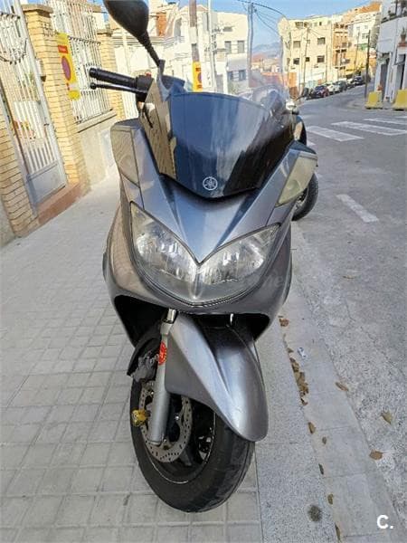 Yamaha YP Majesty 400 – Vista 3