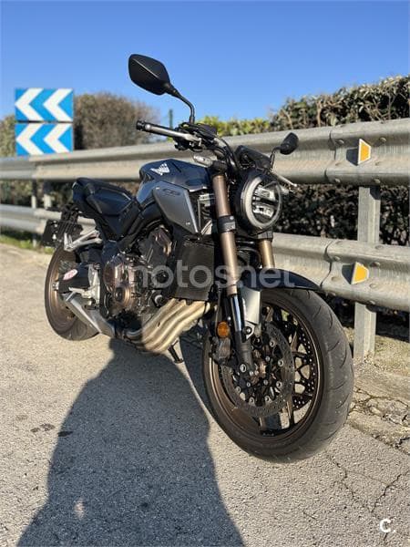 Honda CB 650 R – Vista 1