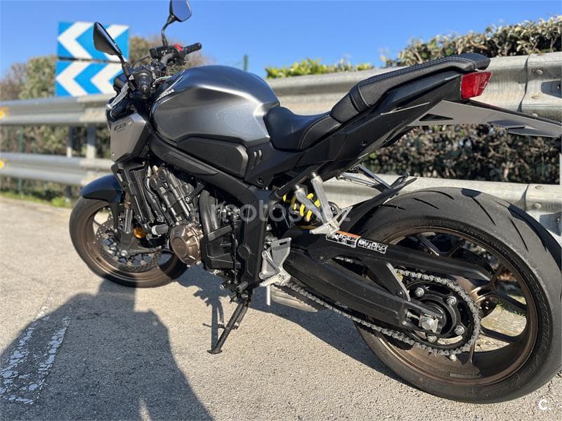 Honda CB 650 R – Vista 3