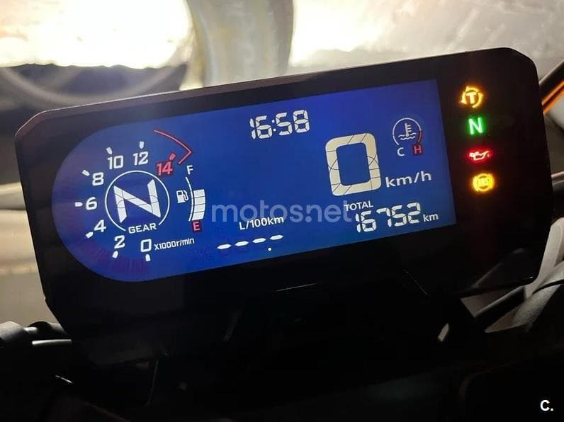 Honda CB 650 R – Vista 4