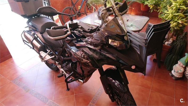 Benelli TRK 502 – Vista 2