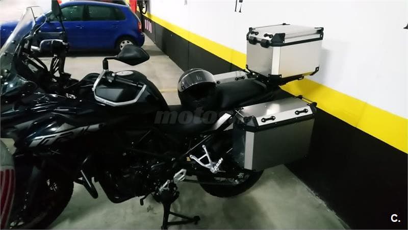 Benelli TRK 502 – Vista 4