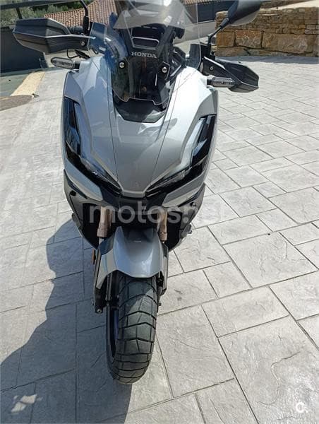 Honda ADV 350 – Vista 2