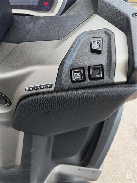 Piaggio MP3 Exclusive 530 – Vista 9