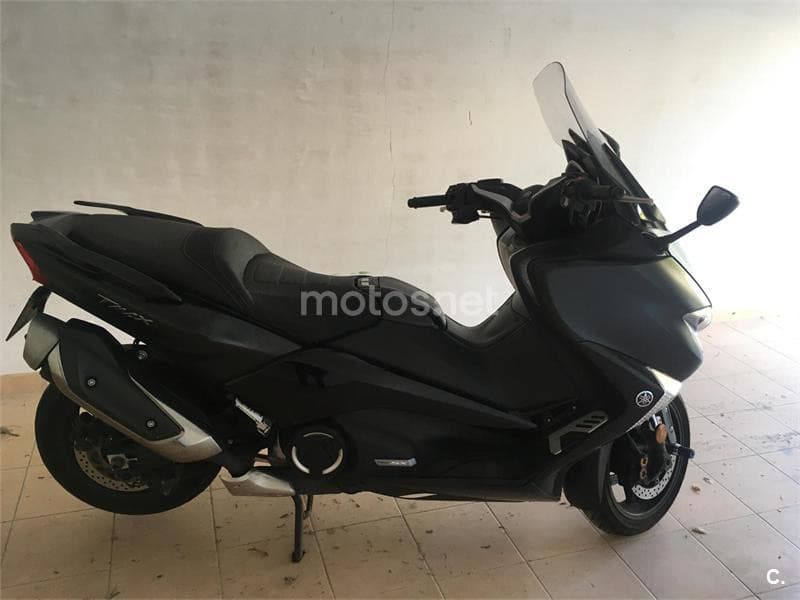Yamaha TMAX – Vista 4