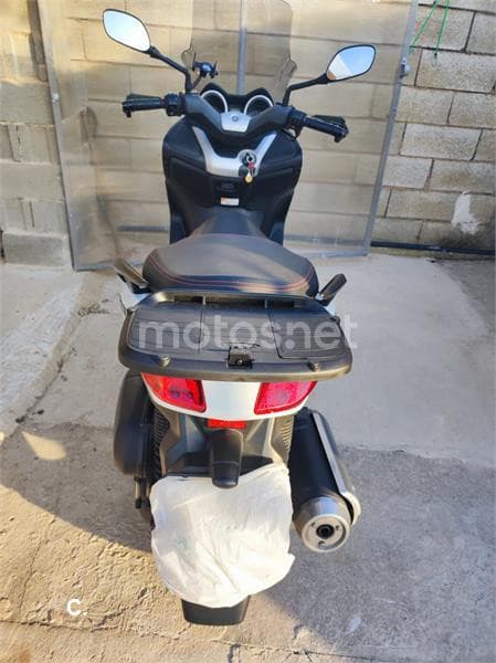 Yamaha XMAX 125 – Vista 6