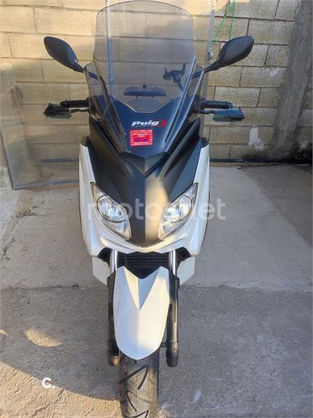 Yamaha XMAX 125 – Vista 8