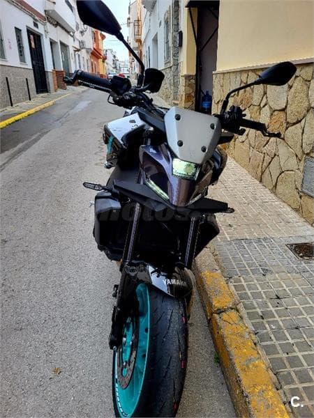 Yamaha MT 09 – Vista 9