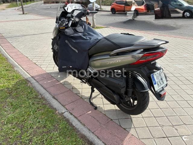 Kymco Grand Dink 300 – Vista 5