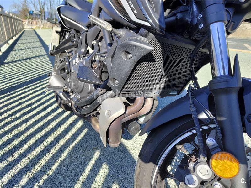 Yamaha MT-07 – Vista 11