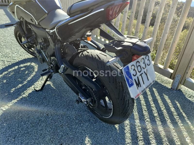 Yamaha MT-07 – Vista 8
