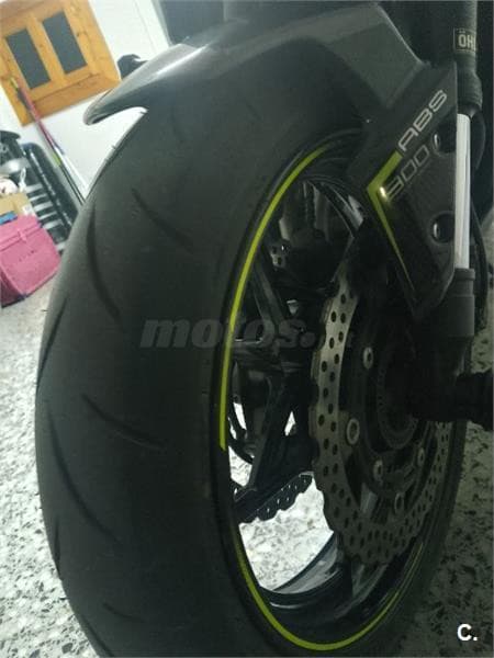 Kawasaki Z 900 – Vista 2